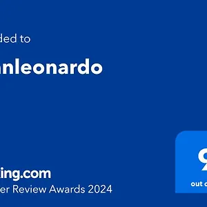 ** Alojamento de Acomodação e Pequeno-almoço Ilsanleonardo Itália