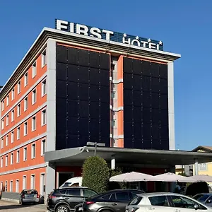 First Malpensa Szálloda Case Nuove (Lombardy)