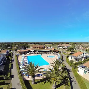 *** Parco vacanze Villaggio Turistico La Cecinella Italia